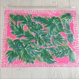 Lilly Pulitzer zipper bag perfect for wet swim suit or children clothes